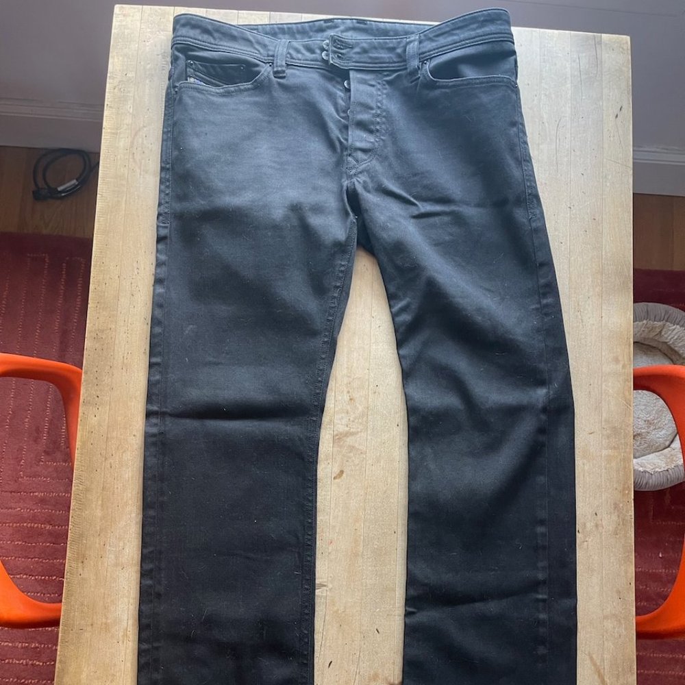 Men's Diesel Jeans Viker R-Box  style, dark blue - Size 34W x 32L stretch-fit